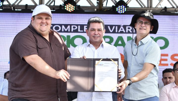 Prefeito David Almeida e vice-governador Tadeu de Souza destacam avanços na infraestrutura viária